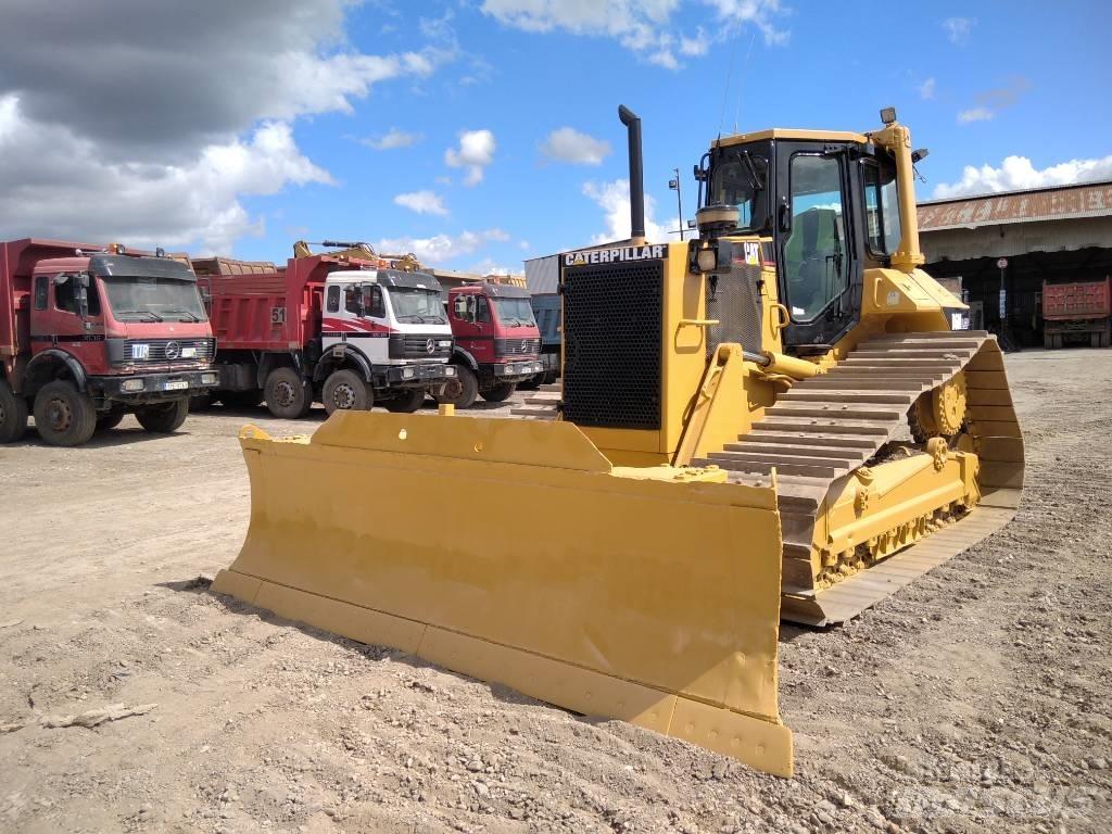 CAT D 6 M LGP جرارات تسوية