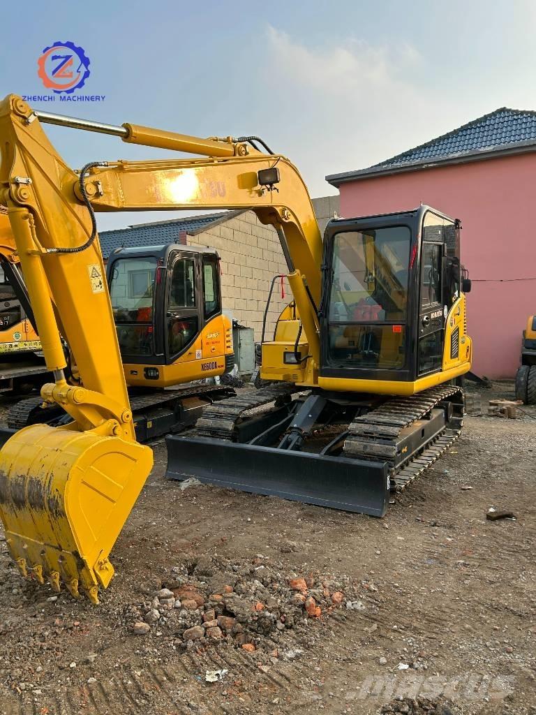 Komatsu PC 70-8 حفارات زحافة