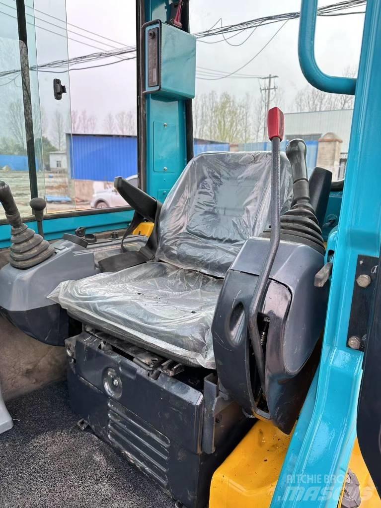 Kubota Kx155 حفارات زحافة