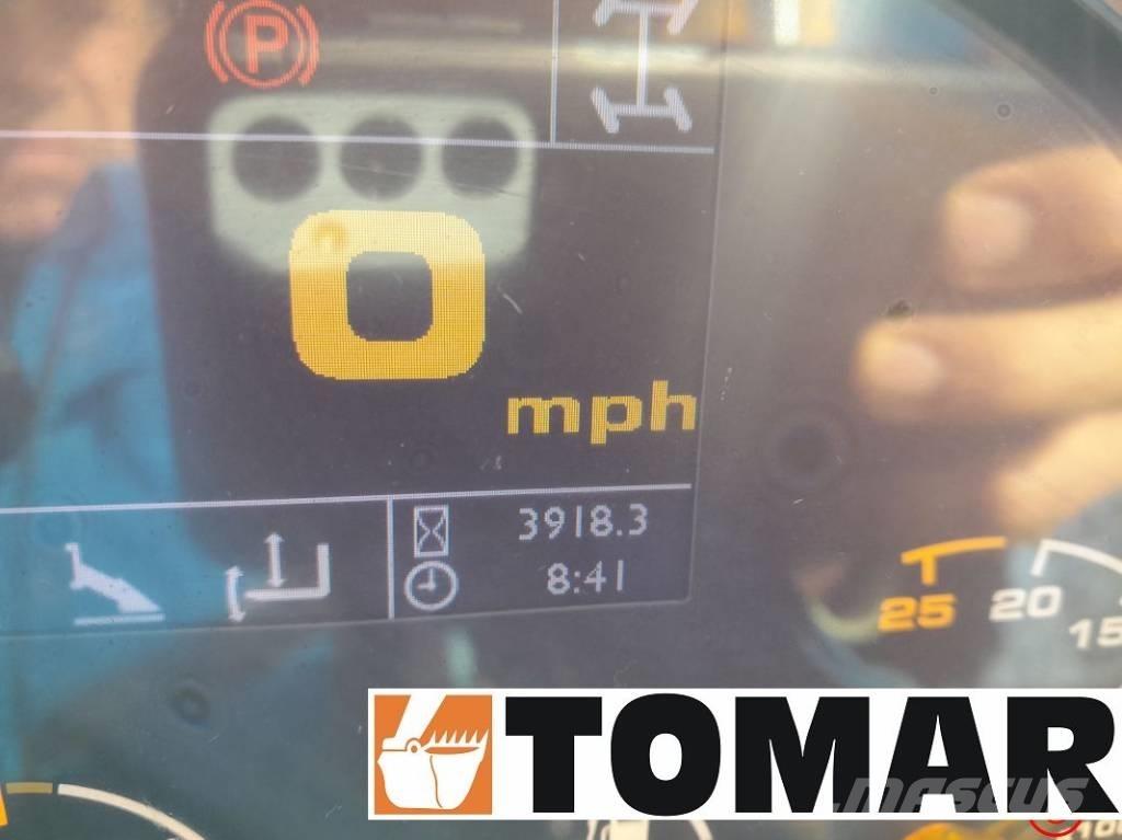 JCB 540-200 مناولات متداخلة