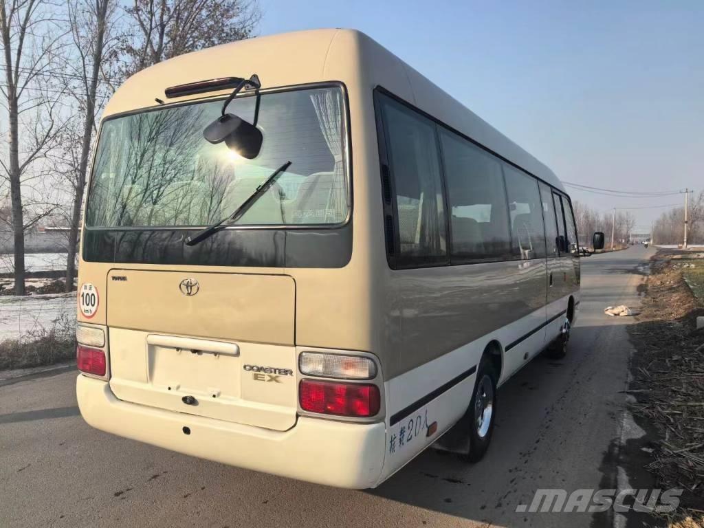 Toyota Coaster Bus حافلة صغيرة