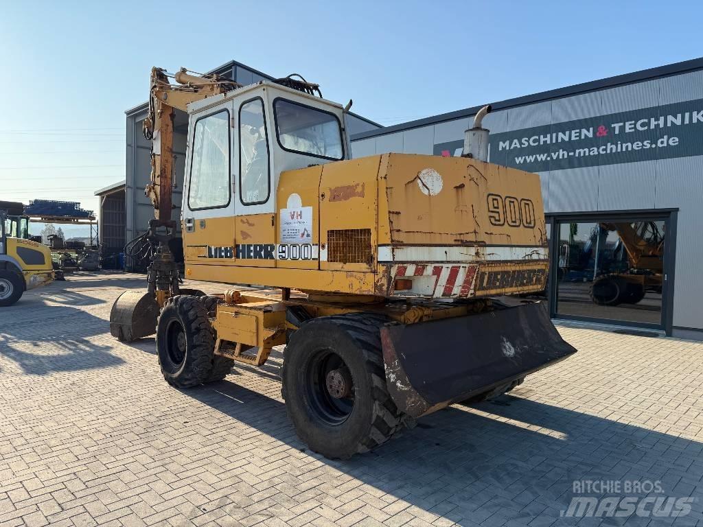 Liebherr A 900 C حفارات بعجل