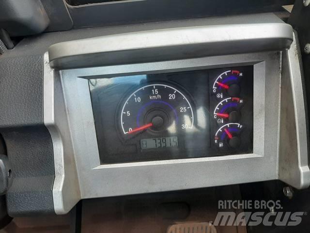 Doosan D 35 C-7 شاحنات الديزل