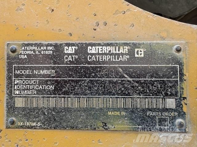 CAT 980 G لوادر بعجل