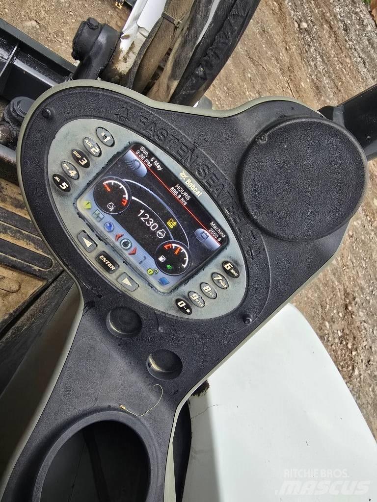 Bobcat E 50 حفارات صغيرة أقل من 7 طن (حفارات صغيرة)