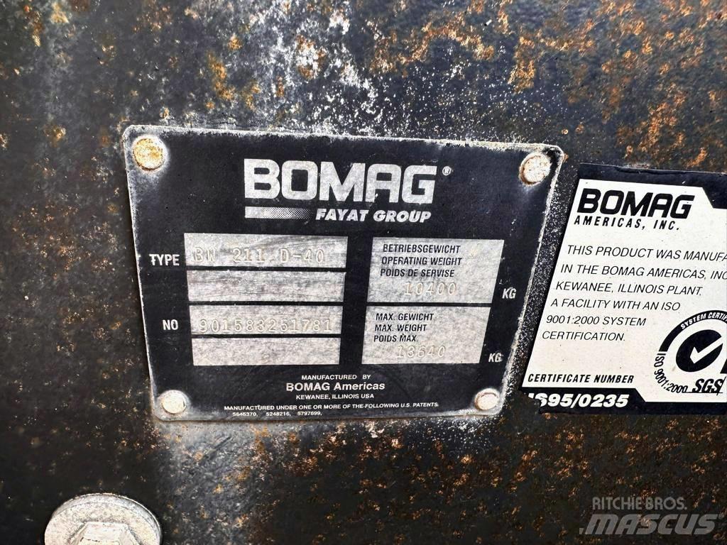 Bomag BW 211 D-40 مداحل مزدوجة