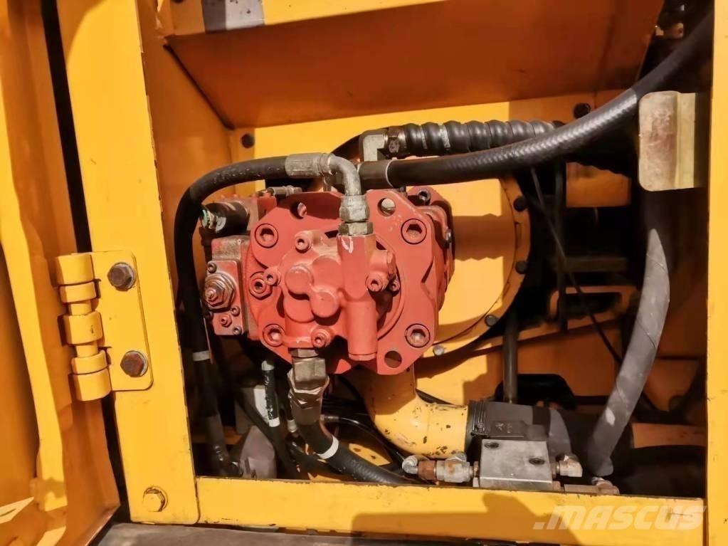 Hyundai 110-7 حفارات زحافة