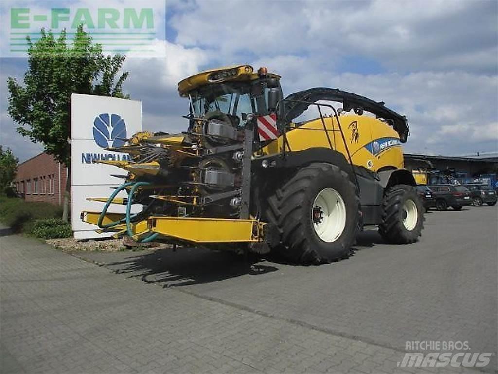 New Holland fr 700 علافات ذاتية الدفع
