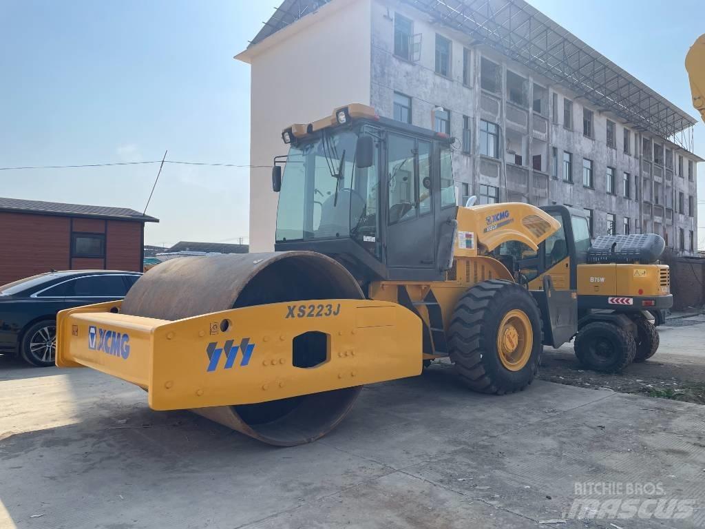 XCMG XS 223 J مداحل أحادية الأسطوانة