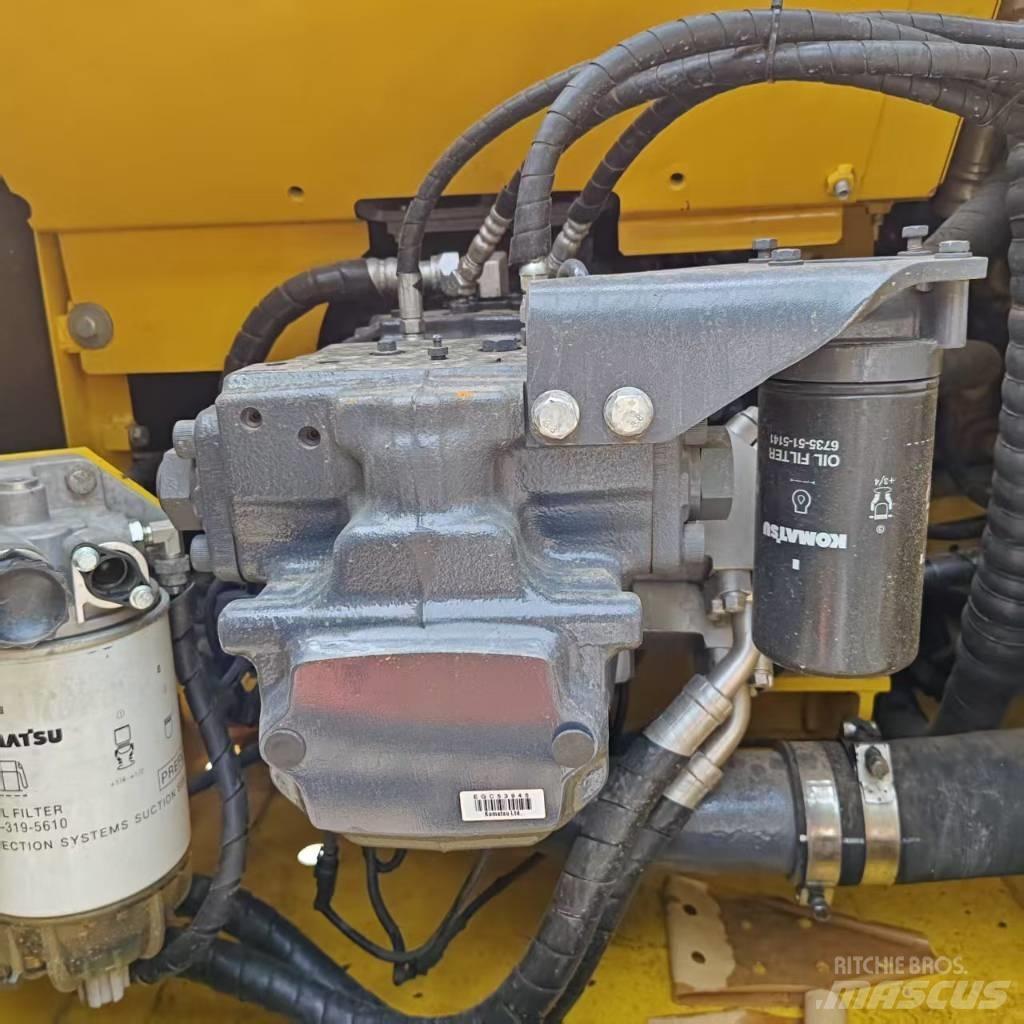 Komatsu PC 200-8 حفارات زحافة