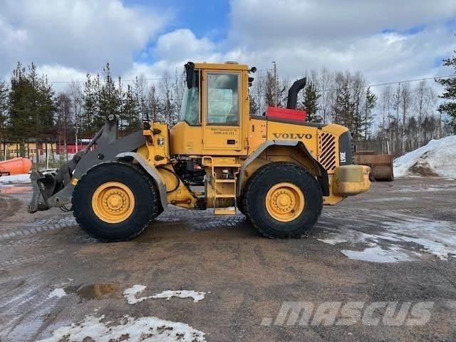 Volvo L90E لوادر بعجل