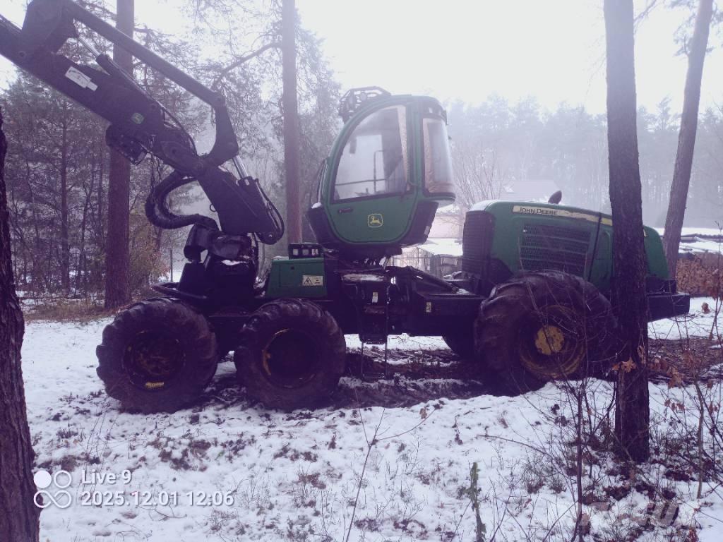John Deere 1170 E حصادات