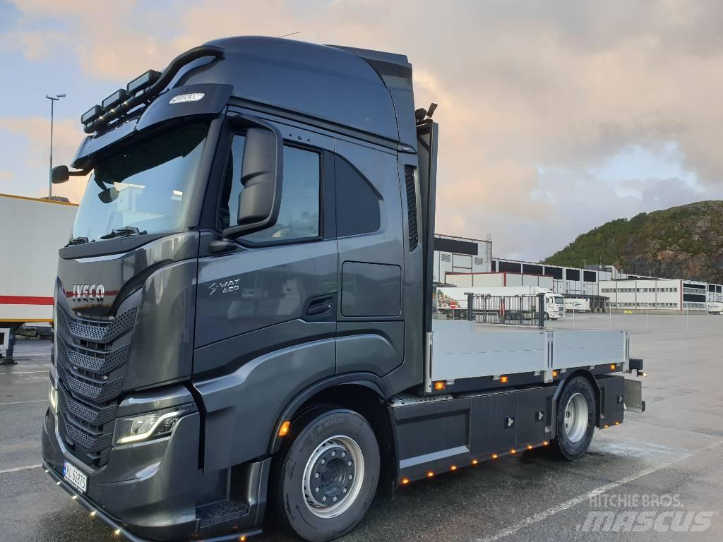 Iveco S-WAY 420 شاحنات أخرى