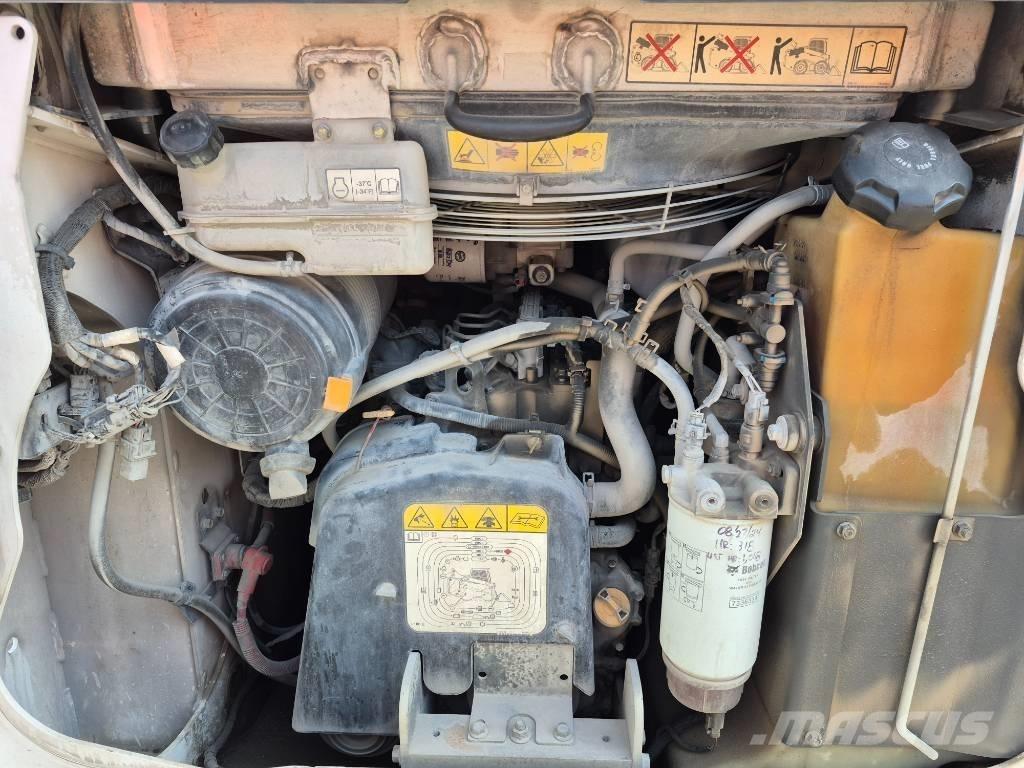 Bobcat S 76 لوادر انزلاقية التوجيه