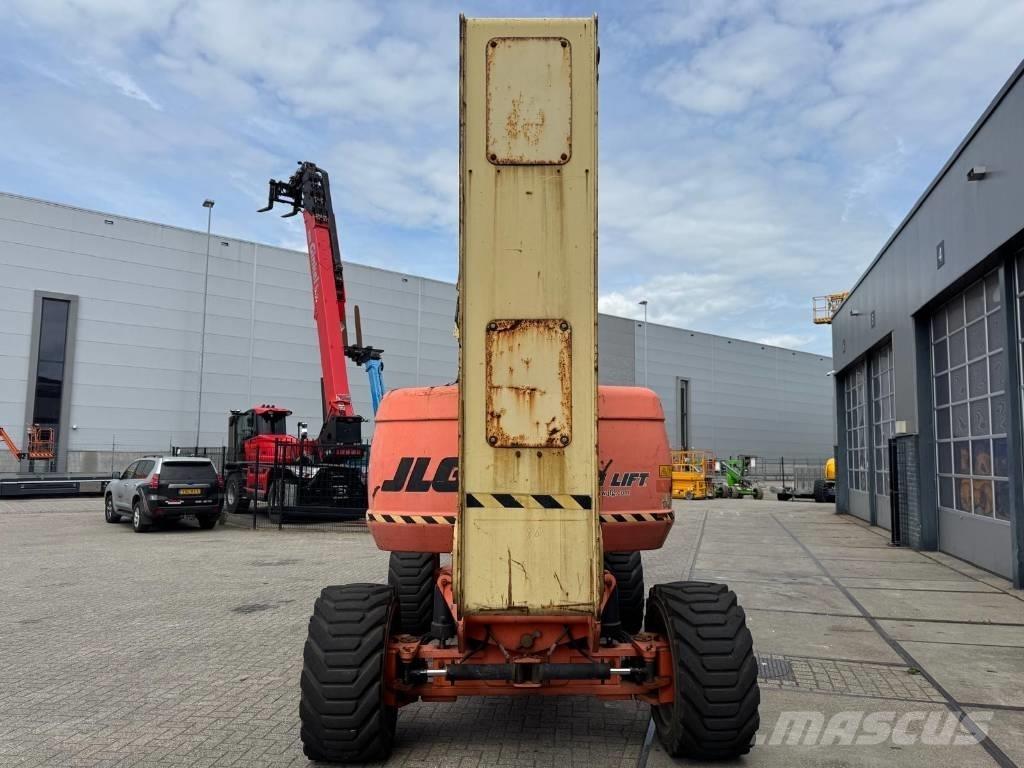 JLG 800 AJ رافعات سلة مفصلية