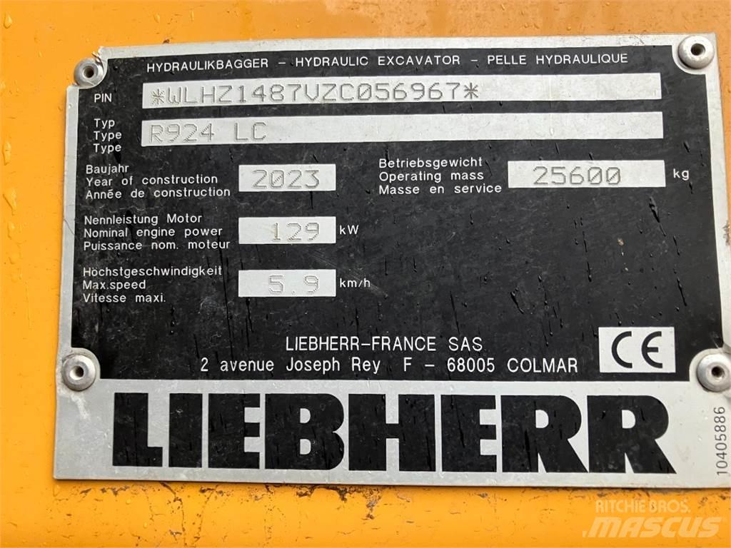 Liebherr R924 حفارات زحافة