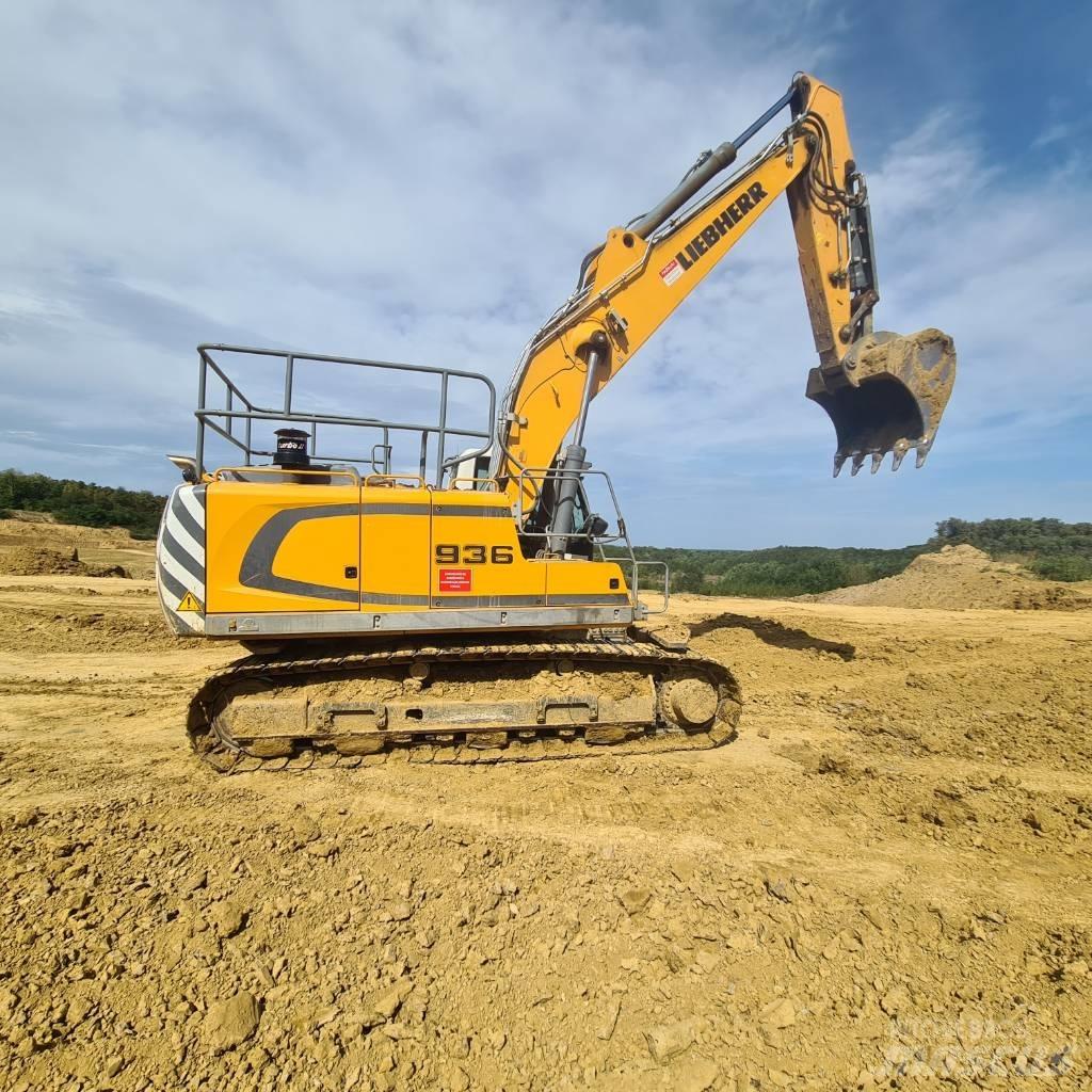 Liebherr R 936 LC حفارات زحافة