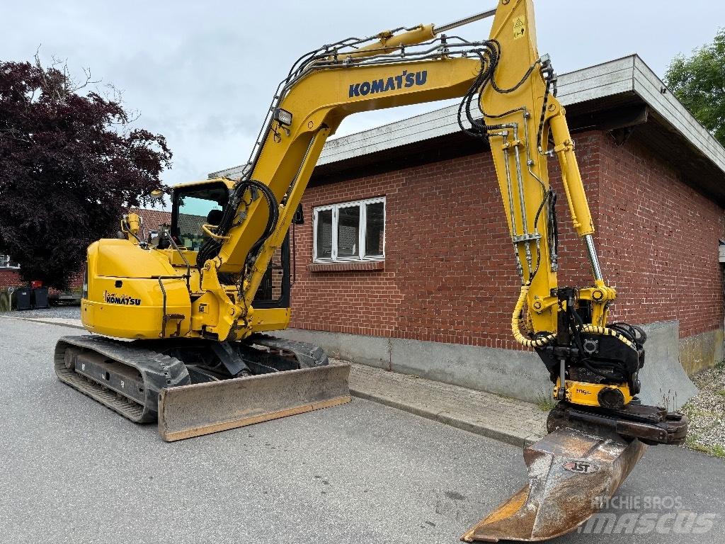 Komatsu PC 88 MR-8 حفارات وسط 7 طن - 12 طن