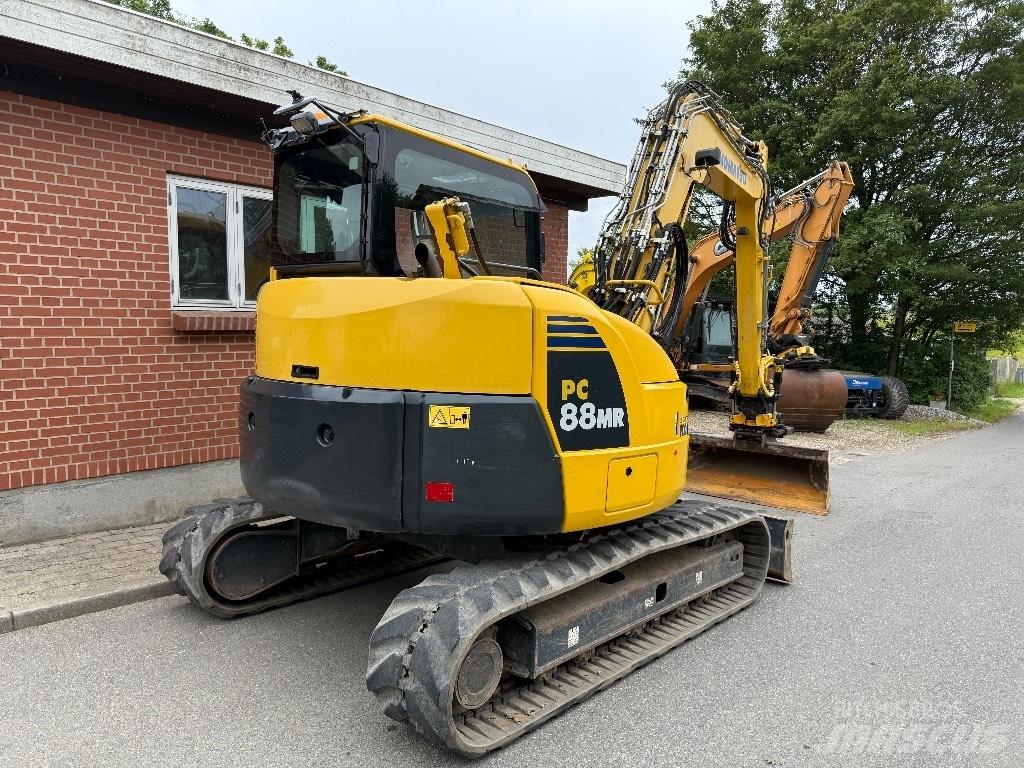 Komatsu PC 88 MR-8 حفارات وسط 7 طن - 12 طن