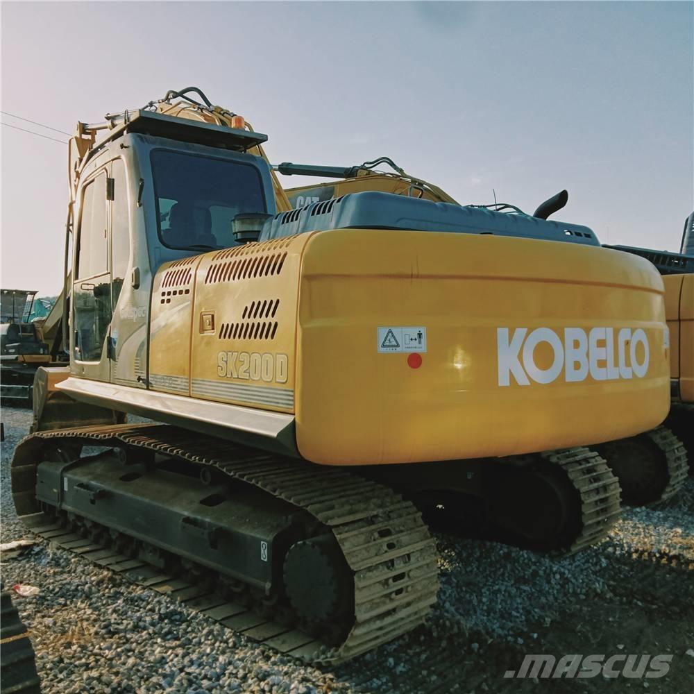 Kobelco SK200-8 حفارات زحافة