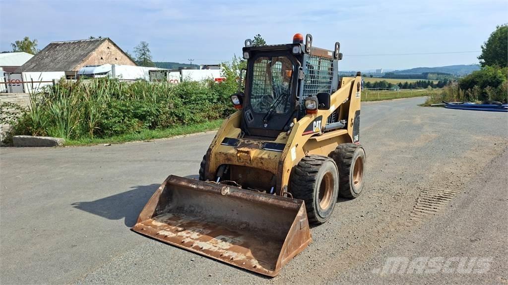 CAT 246 4X4 أخرى