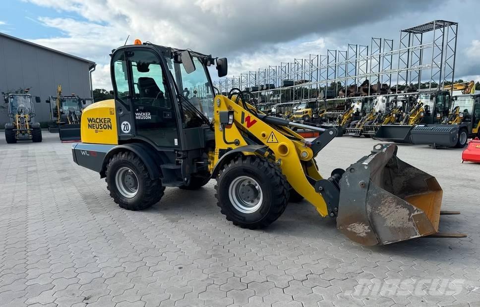 Wacker Neuson WL 70 لوادر انزلاقية التوجيه