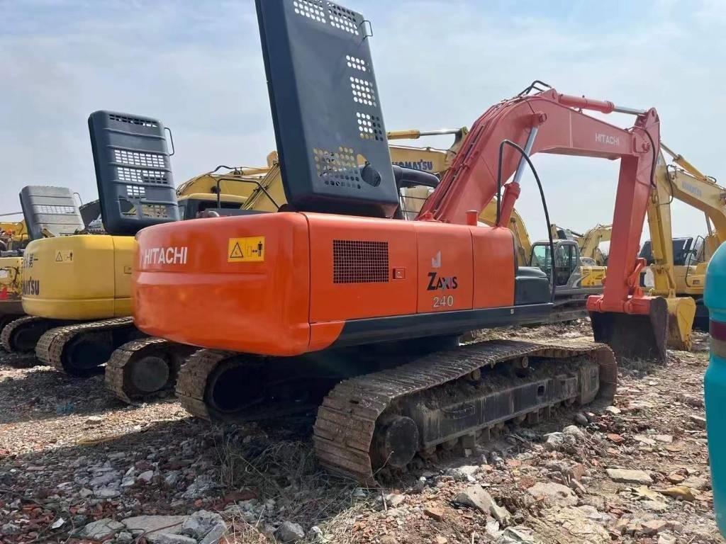  日立 zaxis240 حفارات زحافة