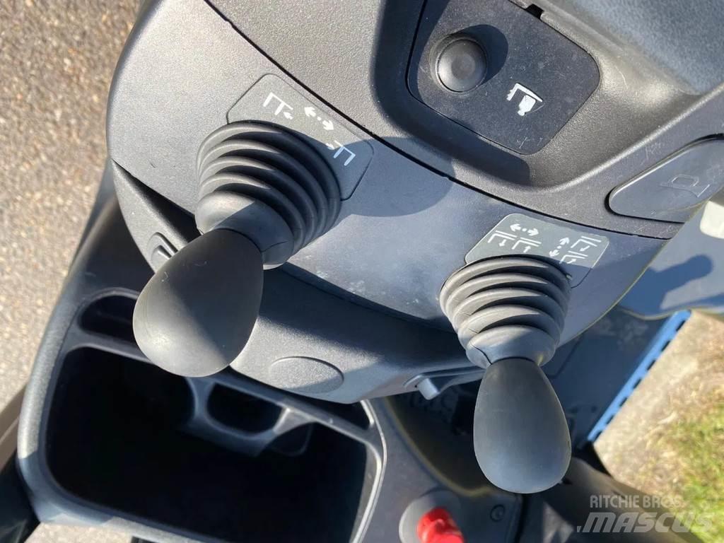 Linde E16C-02 شاحنات ذات رافعات شوكية تعمل بالكهرباء