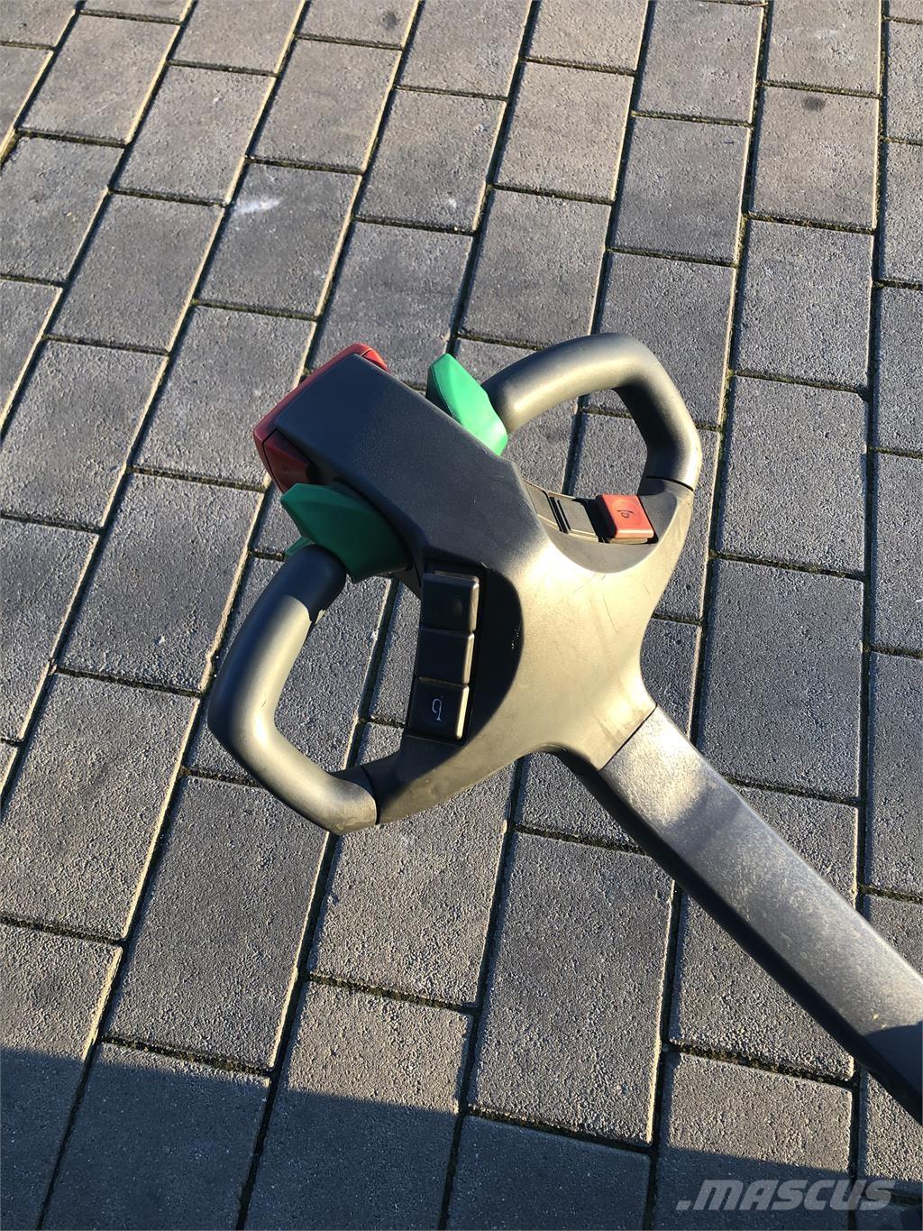 Jungheinrich WP16 شاحنات مناولة ذاتية الدفع