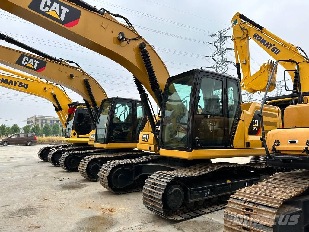 CAT 320 GC حفارات زحافة