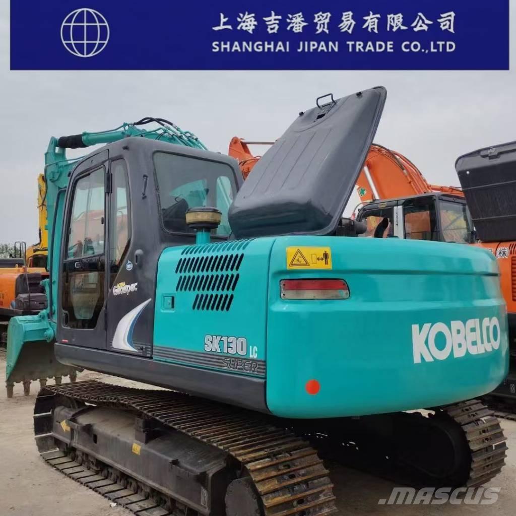 Kobelco SK 130 حفارات زحافة