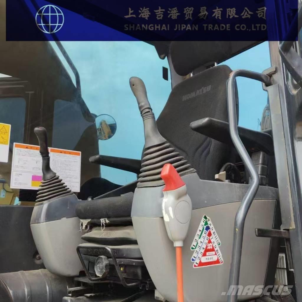 Kobelco SK 130 حفارات زحافة