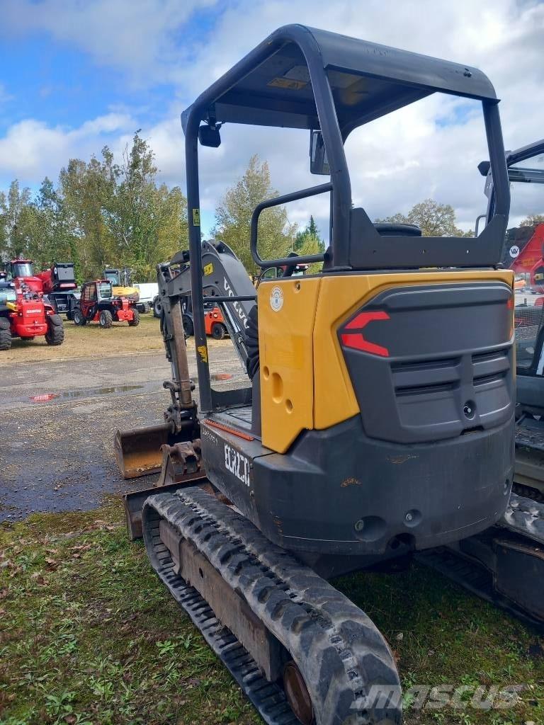 Volvo ECR 25 D حفارات صغيرة أقل من 7 طن (حفارات صغيرة)
