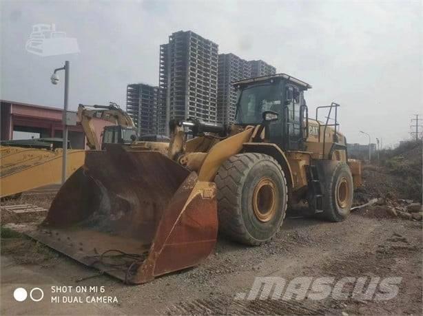 CAT 966L لوادر بعجل