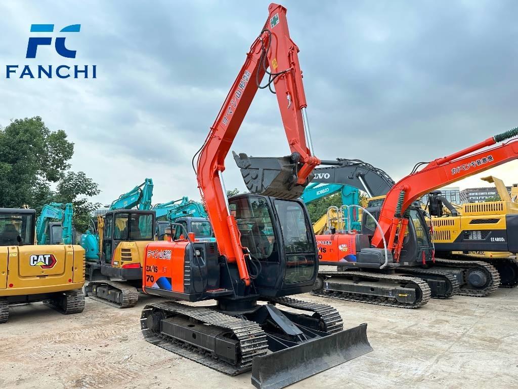 Hitachi ZX 70 حفارات زحافة