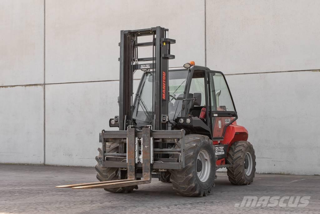 Manitou M 50-4 شاحنات الديزل