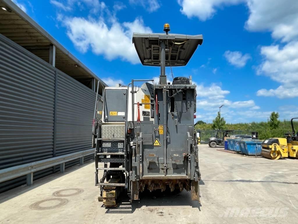 Wirtgen W 120 FI ماكينات الكشط البارد للأسفلت