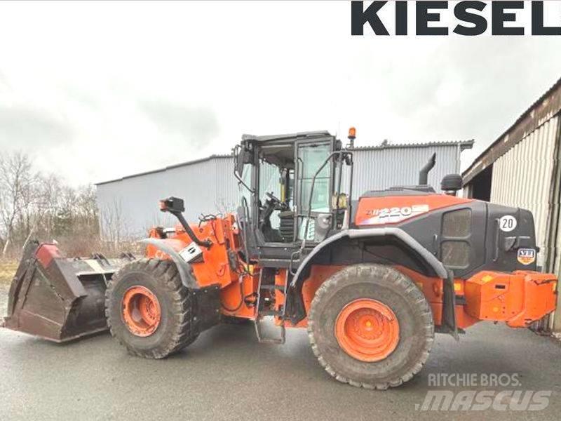Hitachi ZW 220-6 لوادر بعجل