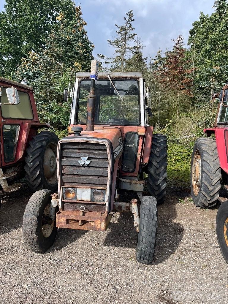 Massey Ferguson 590 الجرارات