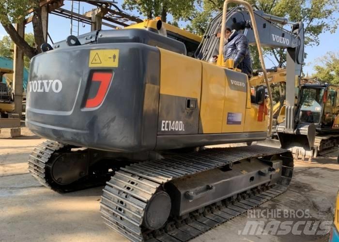 Volvo EC 140 حفارات زحافة