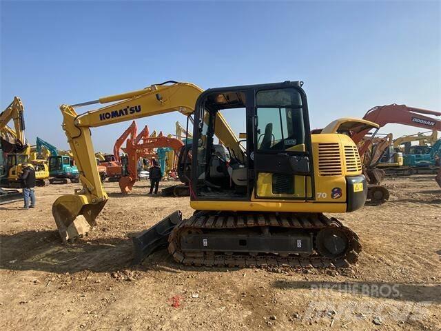 Komatsu PC 70-8 حفارات زحافة