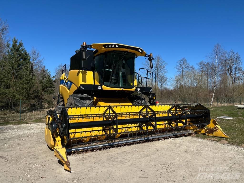 New Holland CX 6.80 حصادات