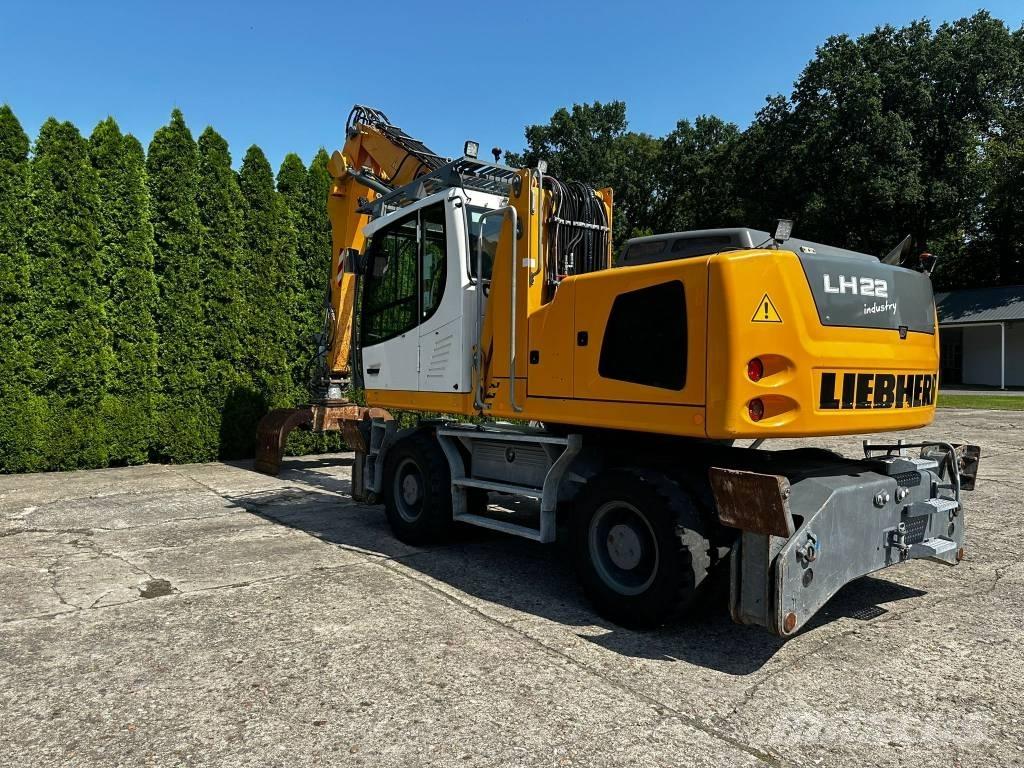 Liebherr LH 22 M مناولات المخلفات / مناولات صناعية