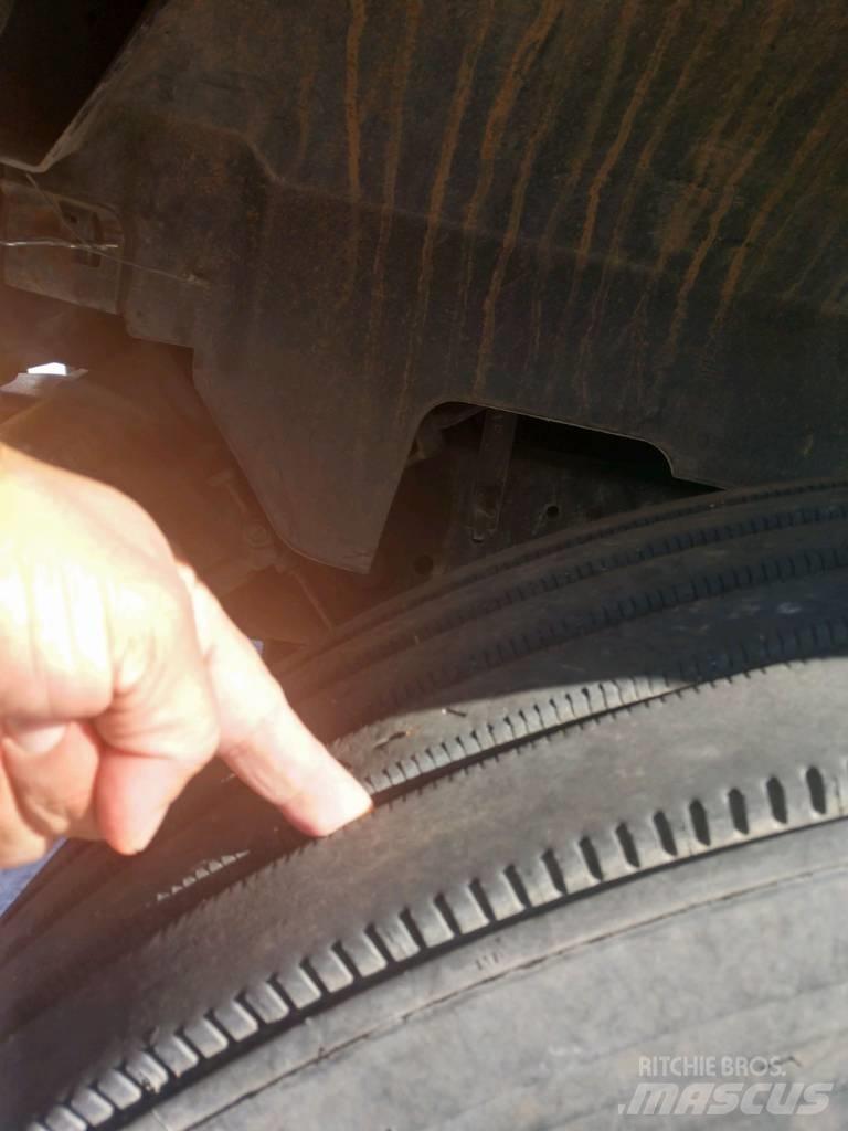GMC Topkick C 7000 شاحنات نقل ألواح الخشب