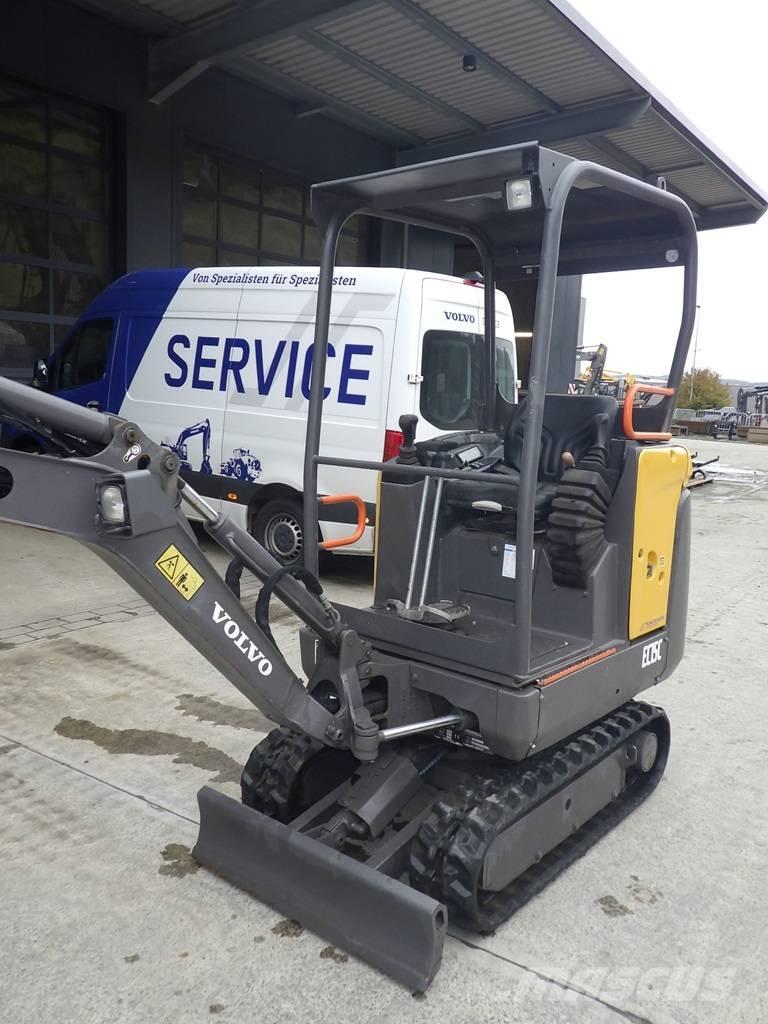 Volvo EC 15 C حفارات صغيرة أقل من 7 طن (حفارات صغيرة)