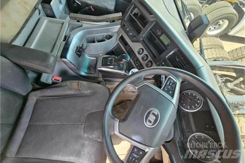 UD TRUCKS QUON شاحنات أخرى