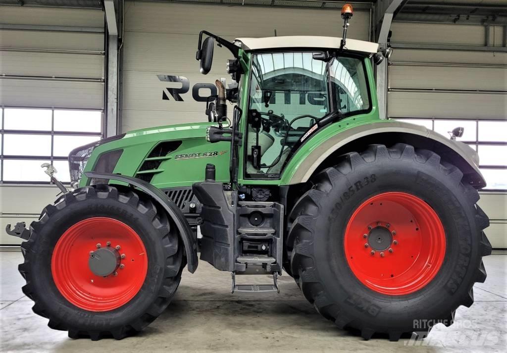 Fendt 828 Profi Plus الجرارات