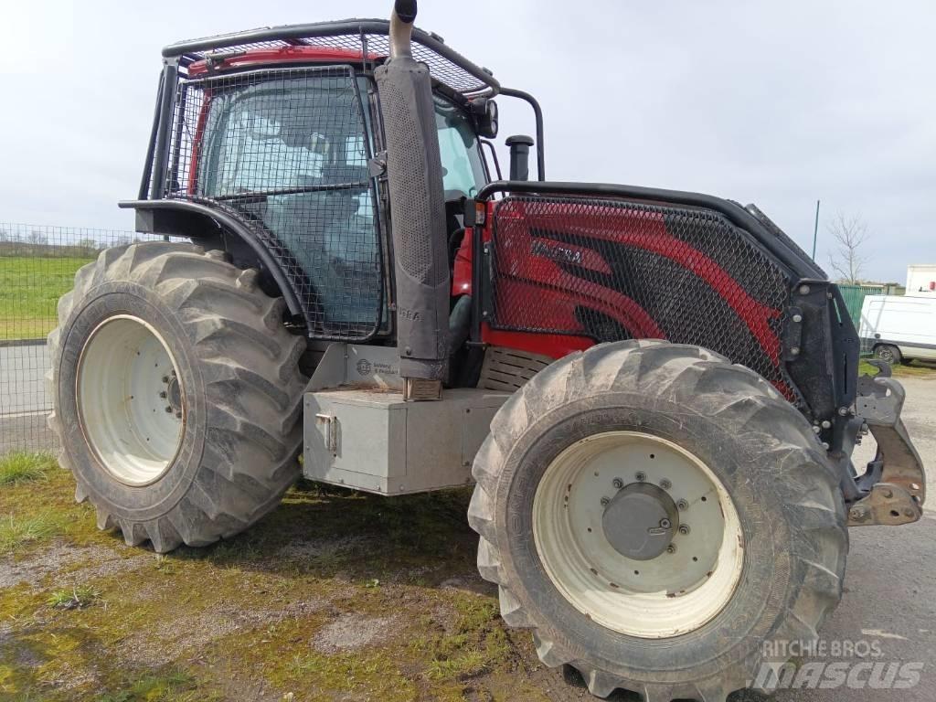 Valtra T 234 Direct جرارات التحريج