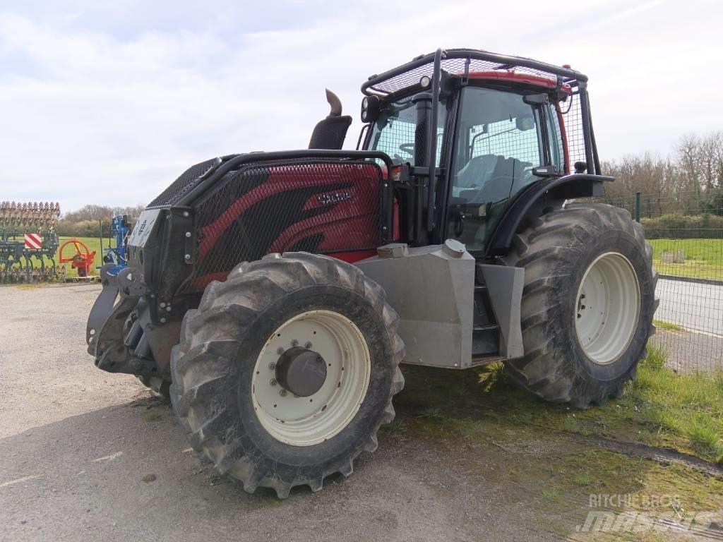 Valtra T 234 Direct جرارات التحريج