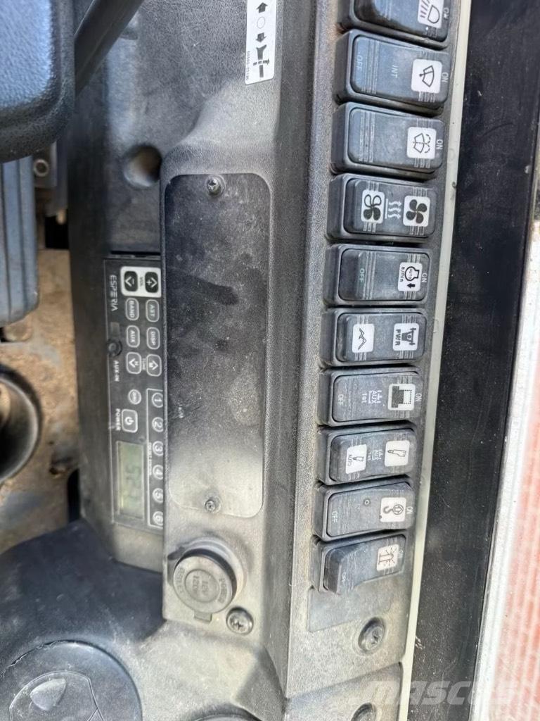 Takeuchi TB 230 حفارات صغيرة أقل من 7 طن (حفارات صغيرة)